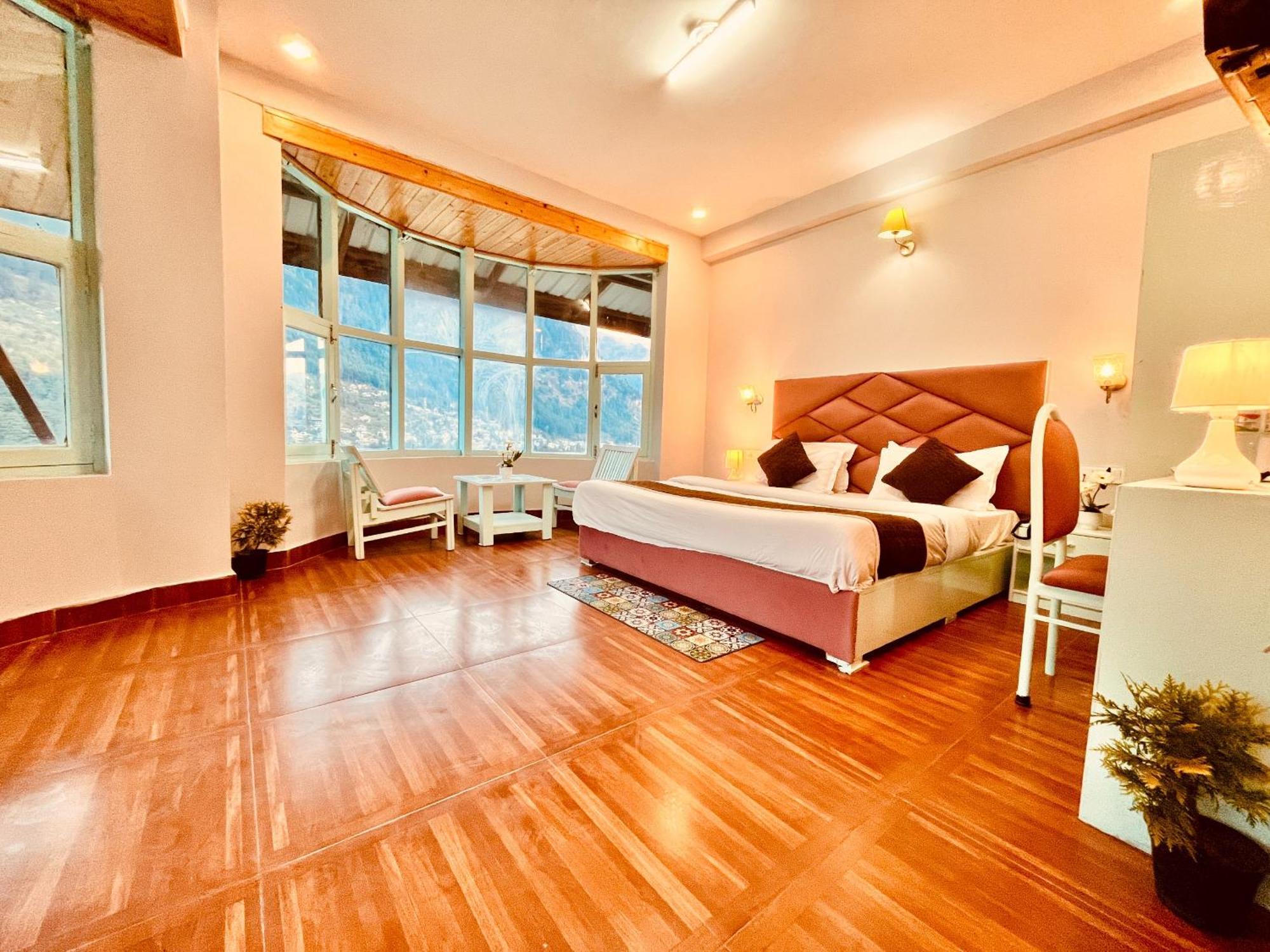 Hadimba Hill View By Hadimba Palace, Manali - Premium Room ! Family Hotel ! Parking ! Near Hadimba Temple Exterior foto